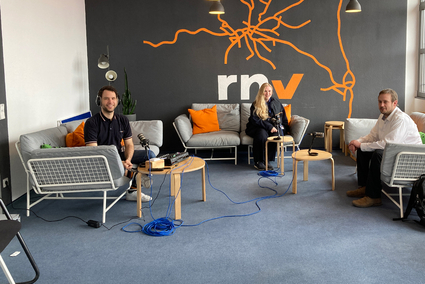 Aufnahme Staffel 2 Folge 1 des rnv-Podcasts verkehr(t) verhör(t)