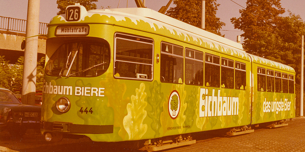 Strassenbahn mit Eichbaum-Werbung