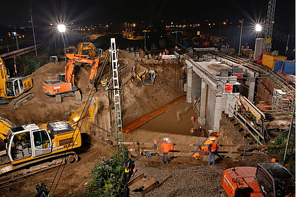 Nachtarbeiten an Baustelle der Stadtbahn Nord