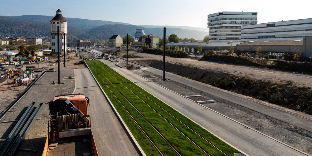 Nachhaltig Bauen durch den Einsatz von Rasengleise